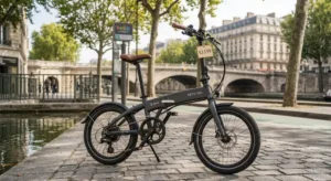 Avis et test de confort de conduite sur un vélo électrique affiché à moins de 1200 euros.